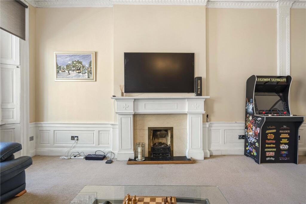 South Charlotte Street, New Town, Edinburgh, EH2 - View 6