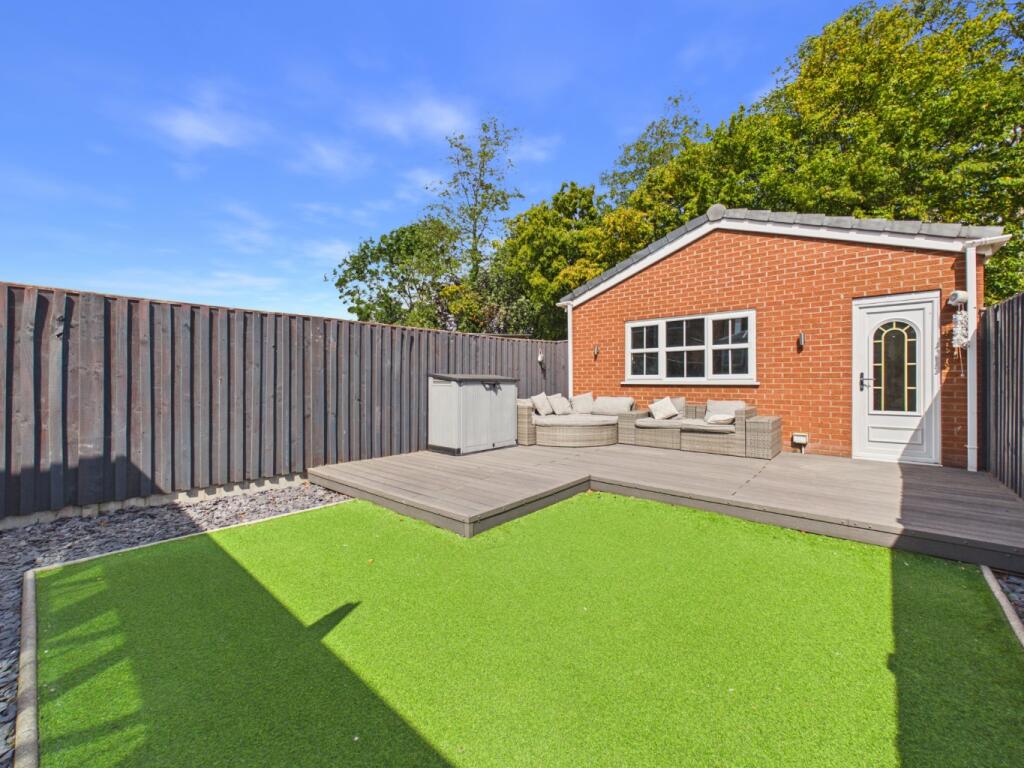 House in Hessle, Northfield, East Riding of Yorkshire - View 4