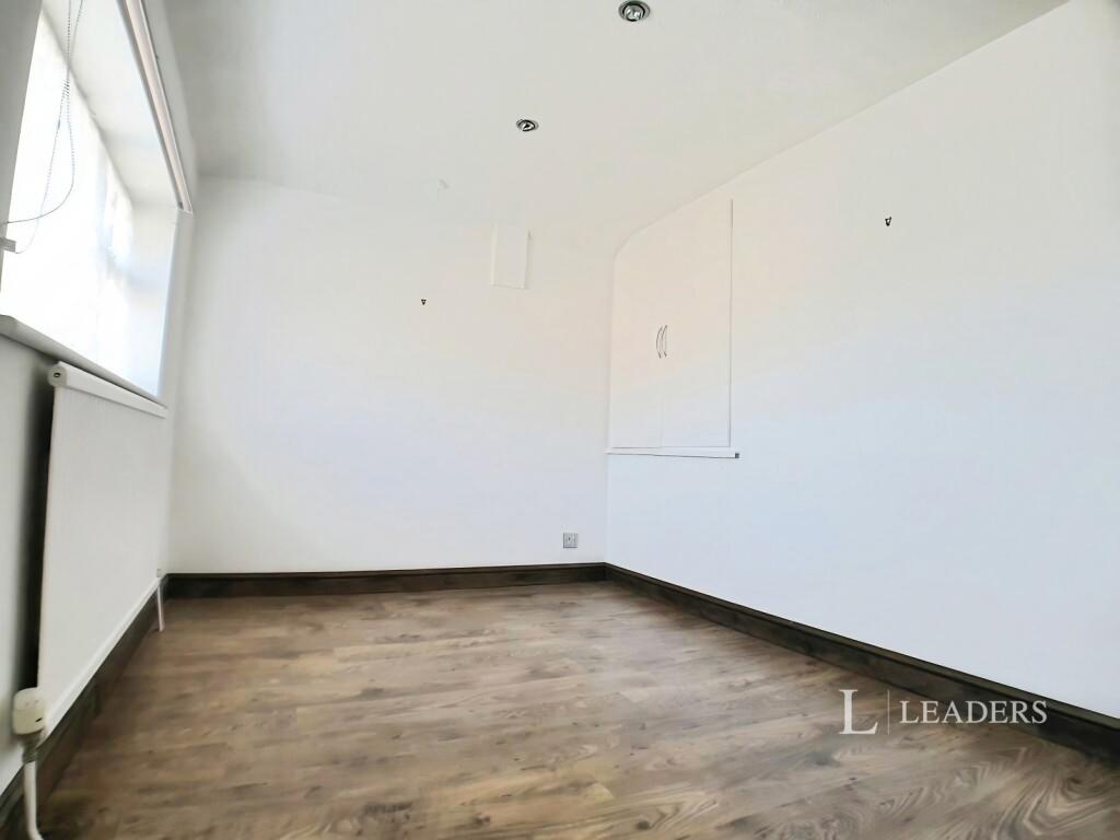 House in Peterborough - View 5