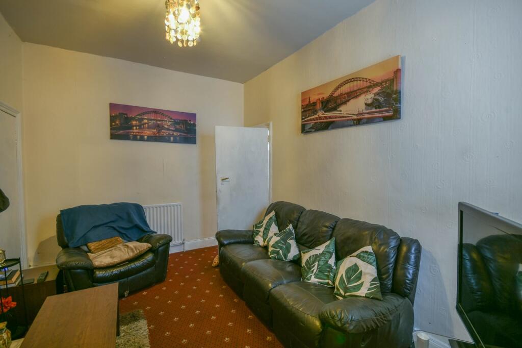 Apartment in Newcastle upon Tyne, Tyne and Wear - View 4
