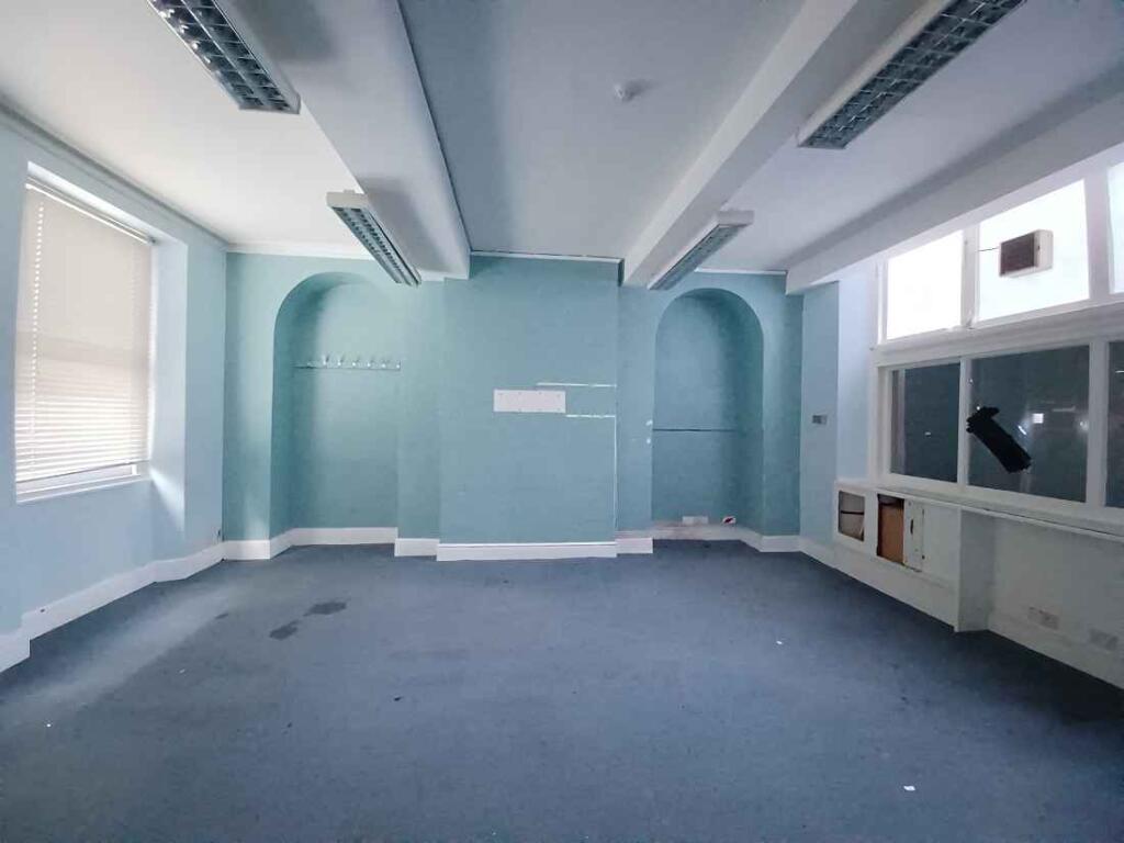 Additional image 3 of W-621978 - Abbey Chambers, Kingston Parade, Bath BA1 1LY