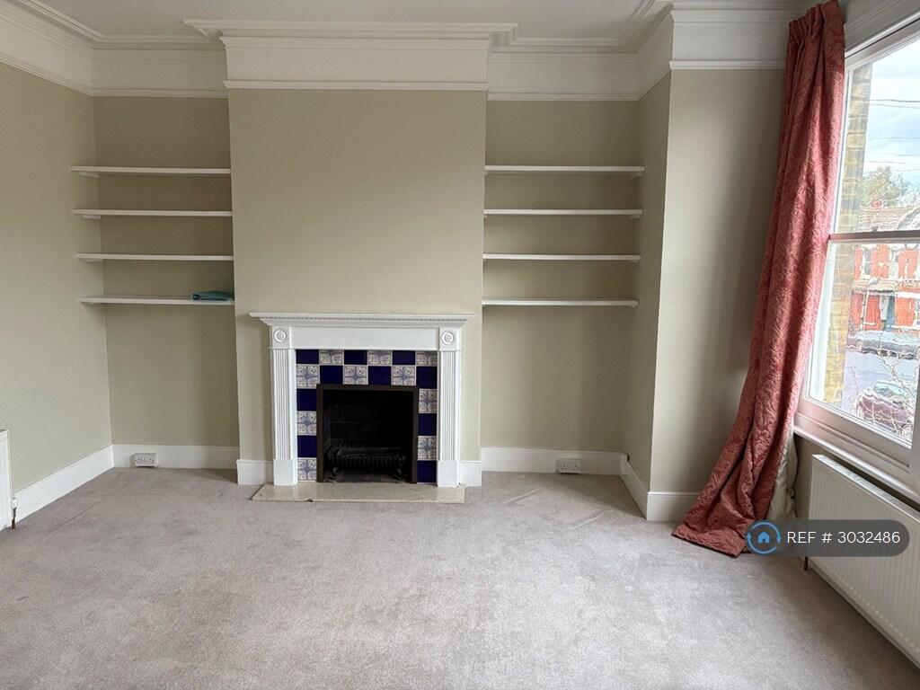 Apartment in London - View 2