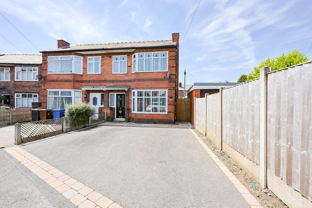 3-bed semi-detached on Inglewhite Place, Wigan, £259,000