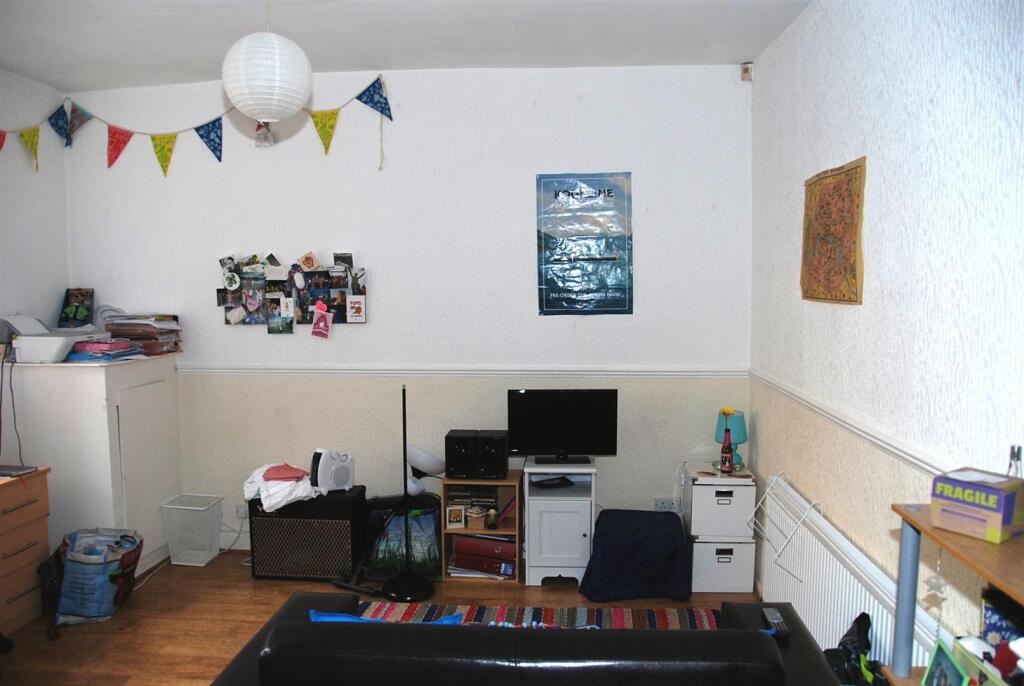 Apartment in Sheffield - More