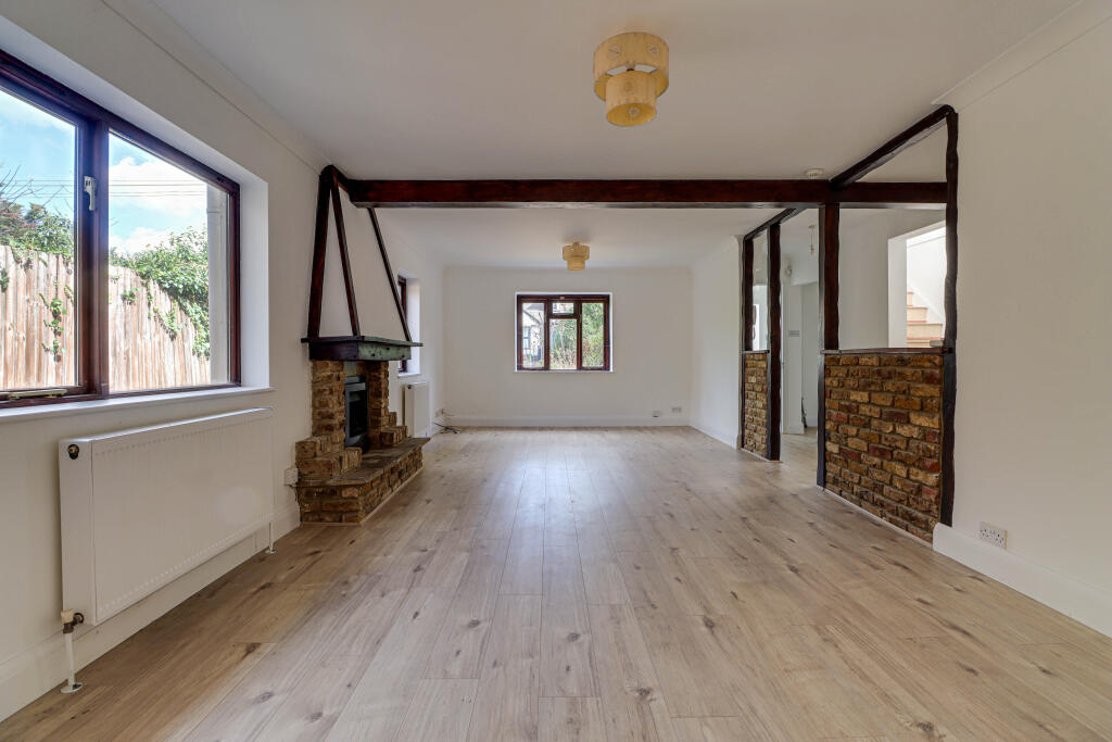 House in St Albans - View 5
