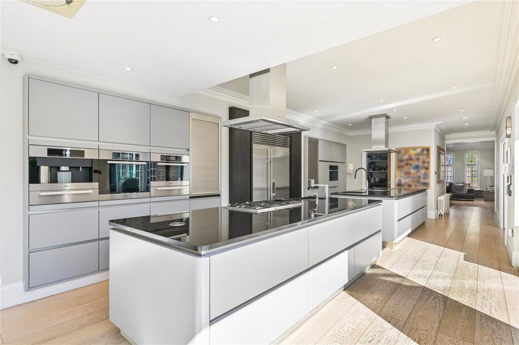 House in London - More