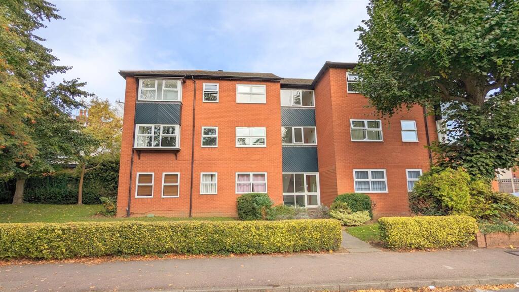 Main image of property: Lime Tree Place, St. Albans