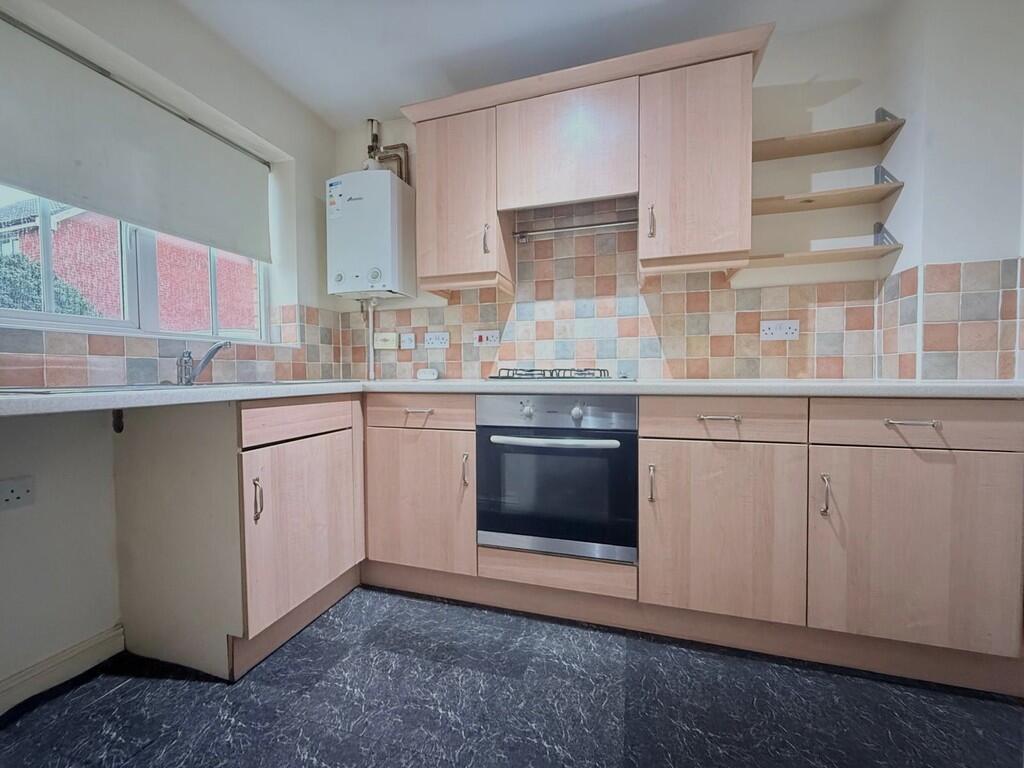 Pond Close, Wimblington, March, Cambs., PE15 0RL photo 2