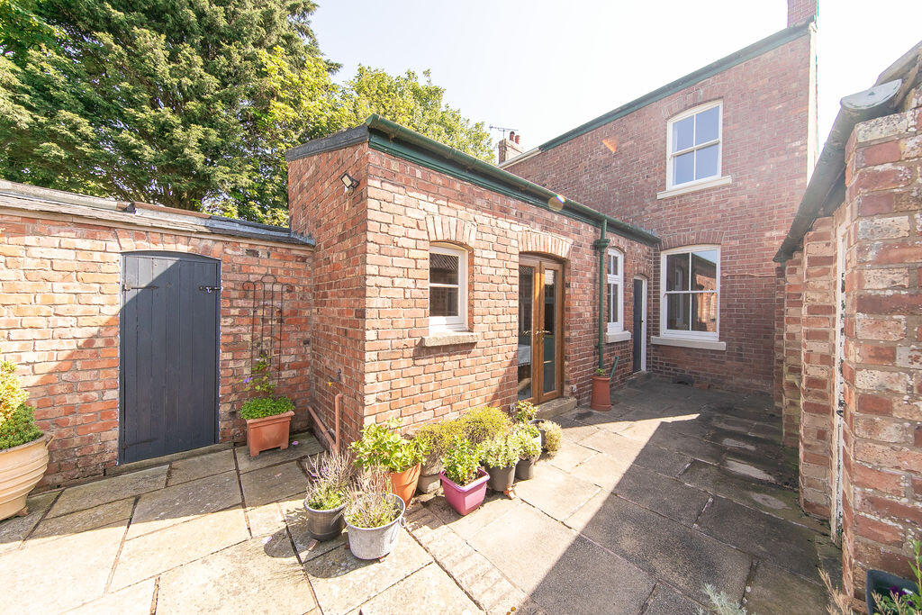 No. 1, Castle Lane, Staining, Lancs FY3 0BN photo 3