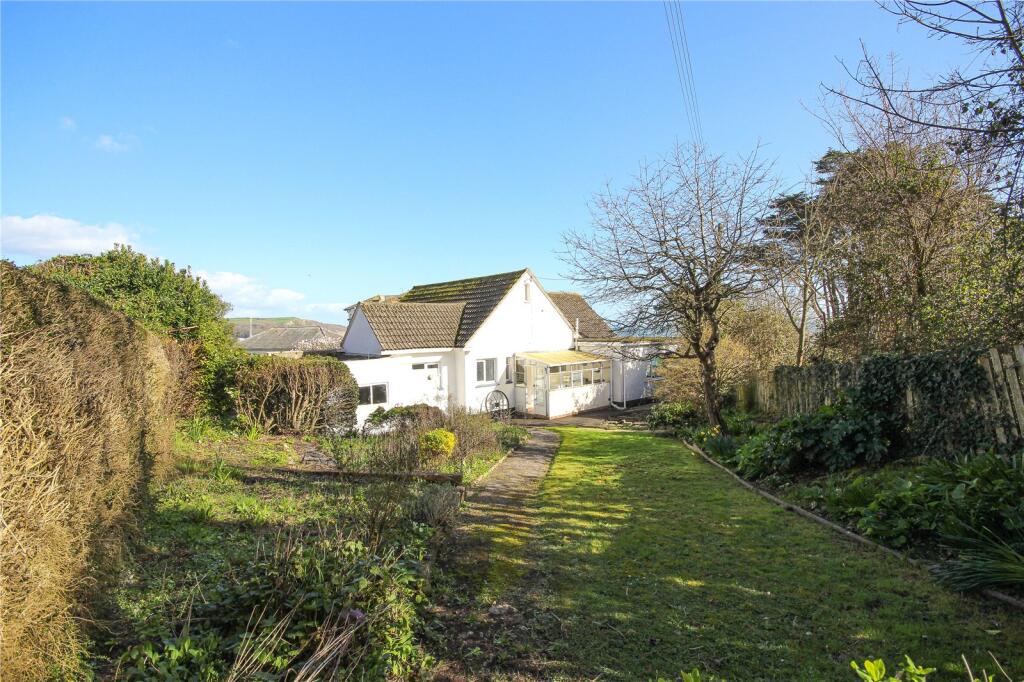 Highcliffe Close, Seaton, Devon, EX12 photo 4