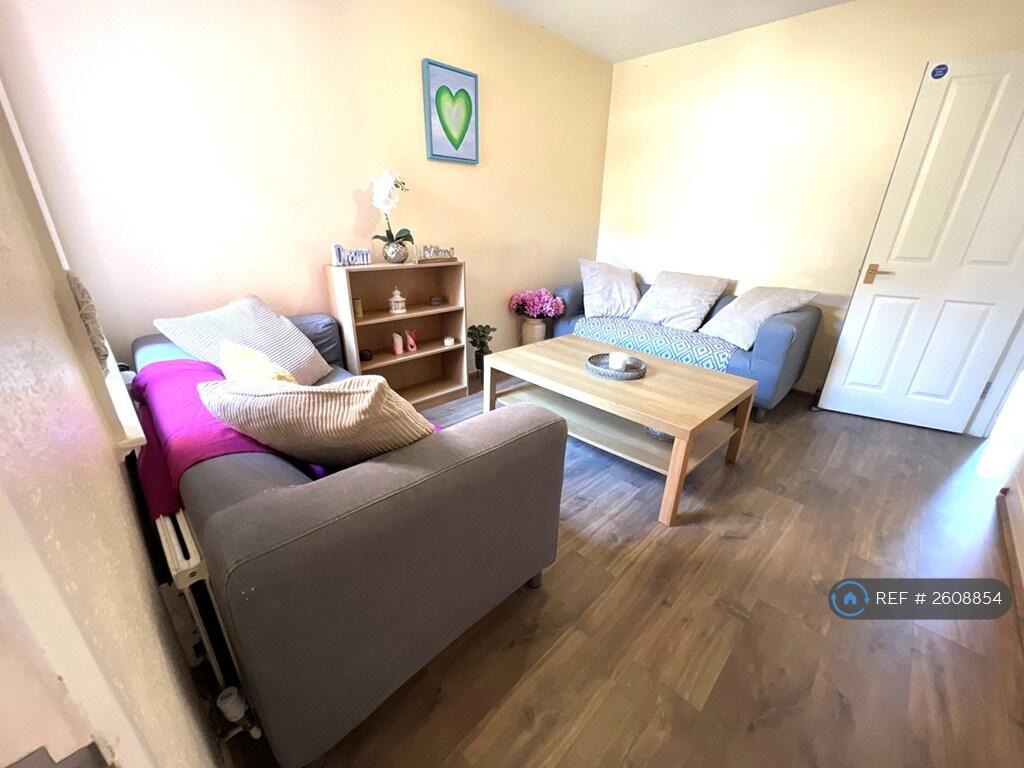 House in Reading - View 4