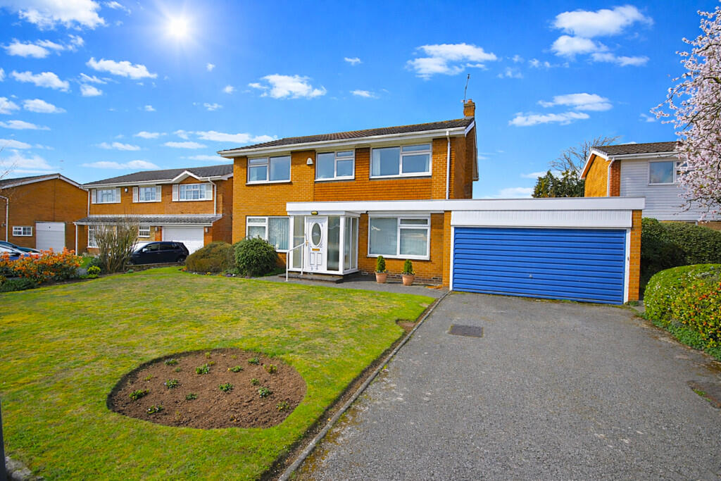 5-bed detached on The Hollows, Bessacarr, Doncaster, £450,000