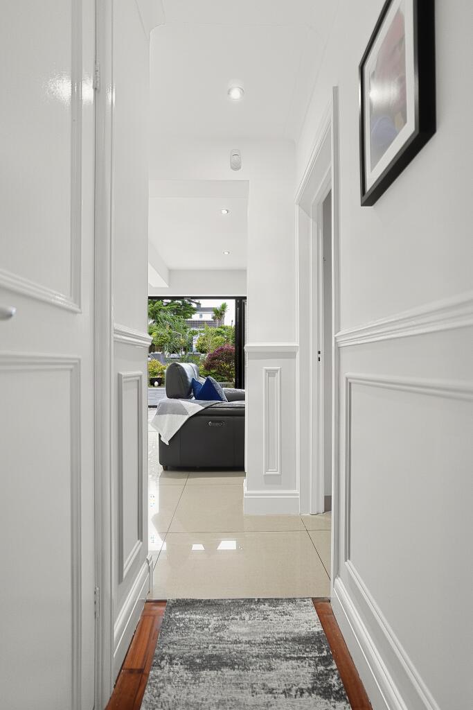 House in Cardiff, Llanishen - View 4
