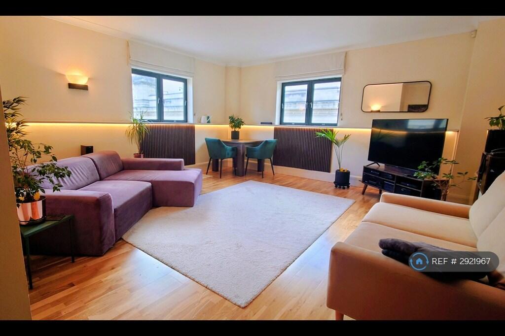 Main image of property: East Block, London, SE1