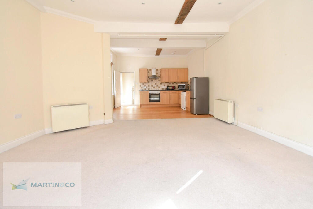 Apartment in Redhill - View 2
