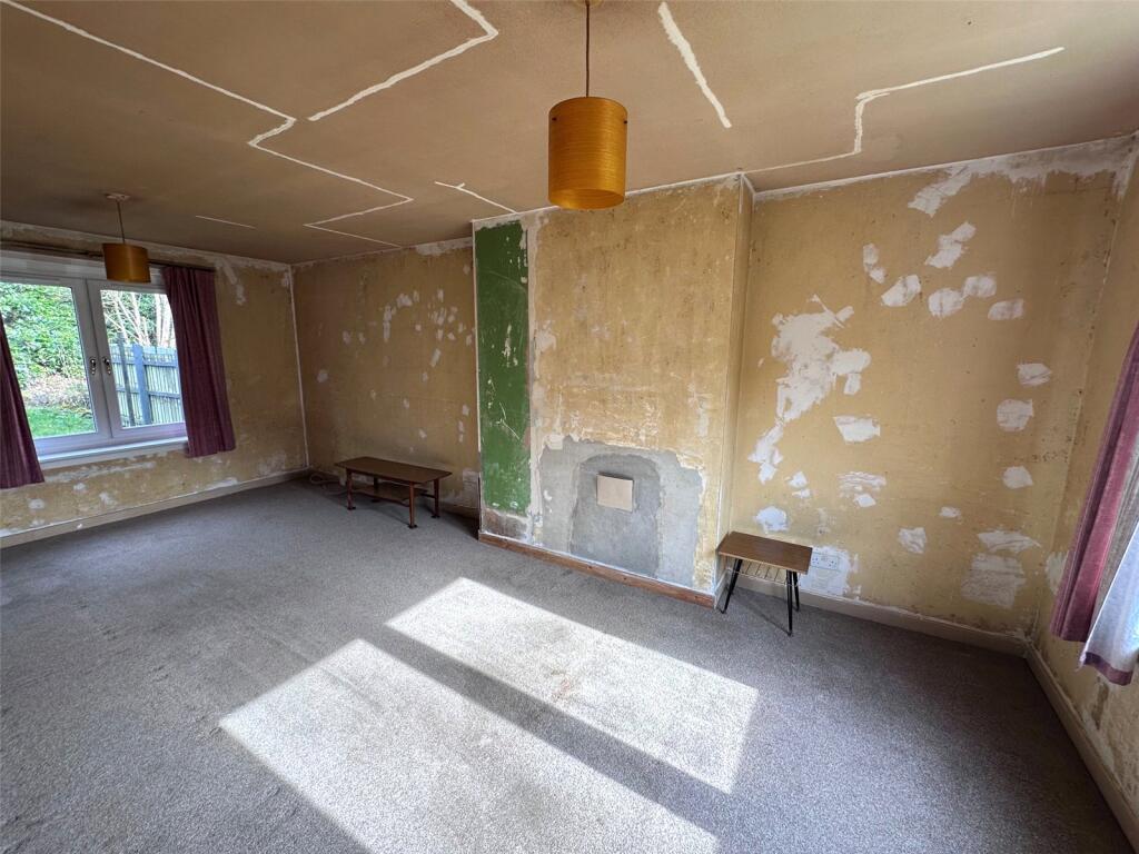 Grieve Road, Greenock, Inverclyde, PA16 photo 3