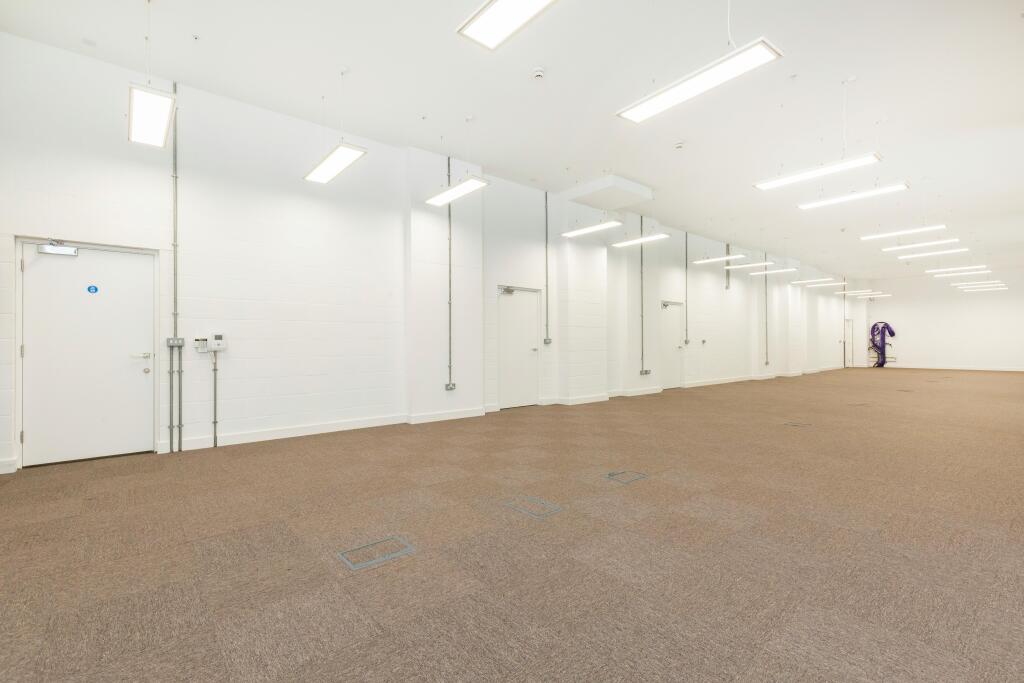 Units 14 River Gardens Walk 7.jpg