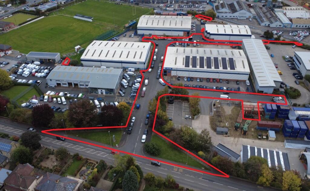 1.37 Acres of Land & Roadways off Bradford Road, Clekcheaton, Kirklees, Bradford, BD19 3QF