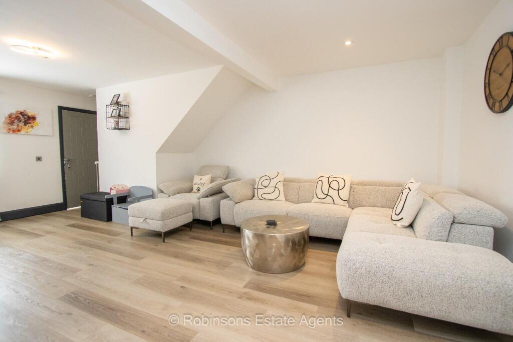 House in Durham, Belmont - View 5