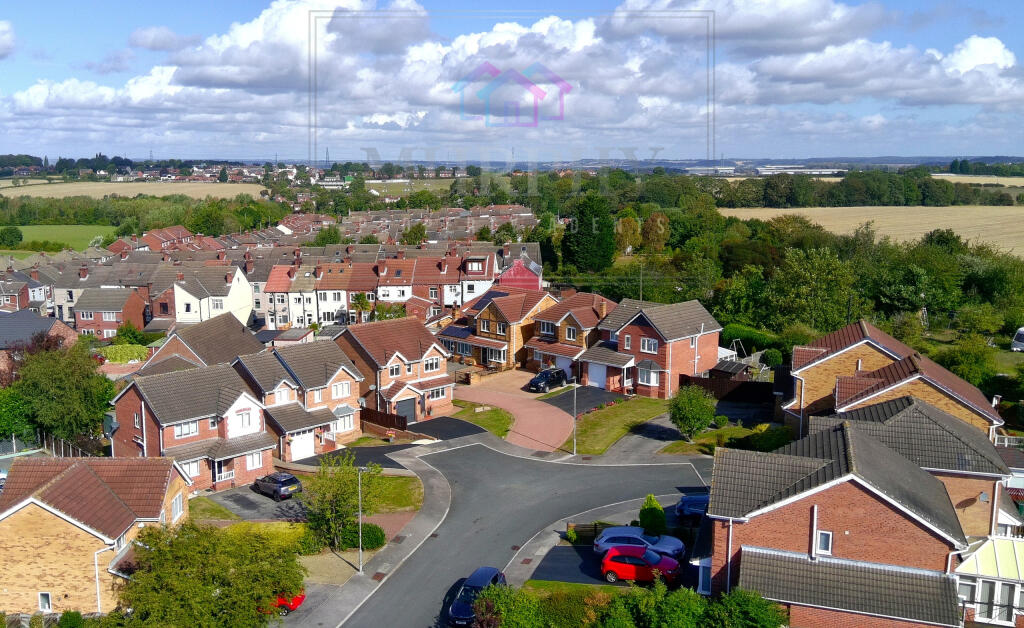 Chestnut Close, Featherstone, WF7 6NQ photo 3
