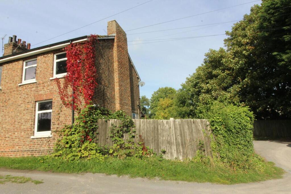 3-bed terraced on Cherry Croft, Northallerton, North Yorkshire, DL7 8DU, £90,000