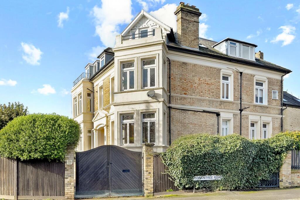 Main image of property: Bycullah Road, Enfield