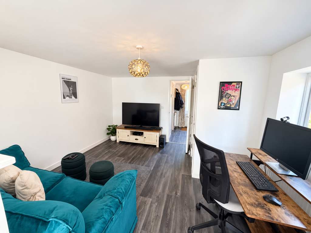 House in Southend-on-Sea - View 5
