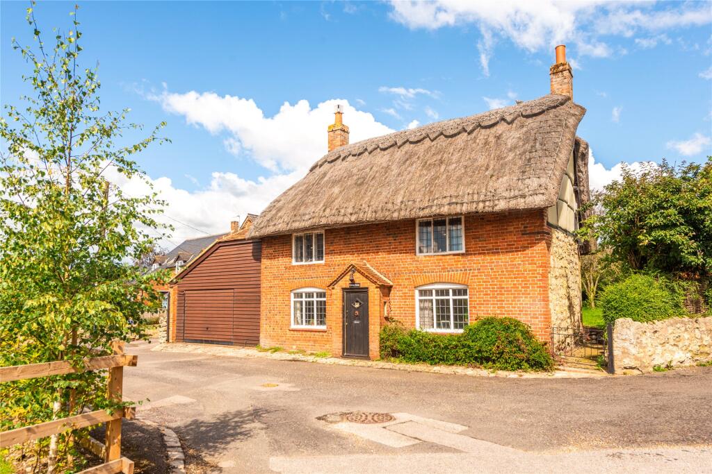 Main image of property: White Horse Lane, Whitchurch, Buckinghamshire, HP22