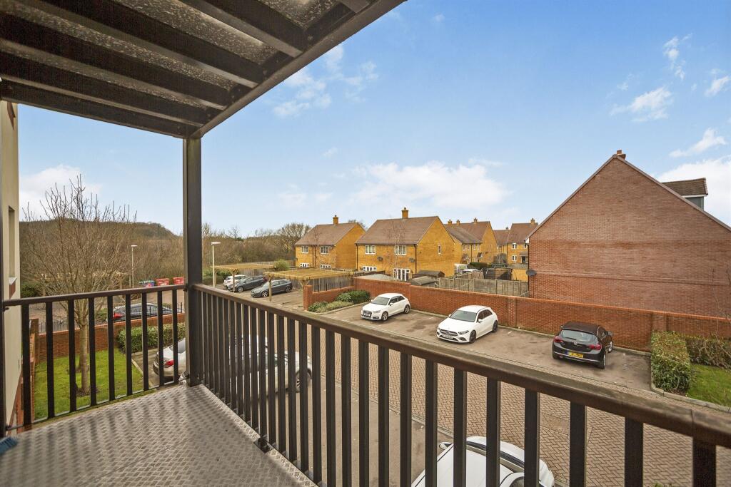 Apartment in Tonbridge - View 5