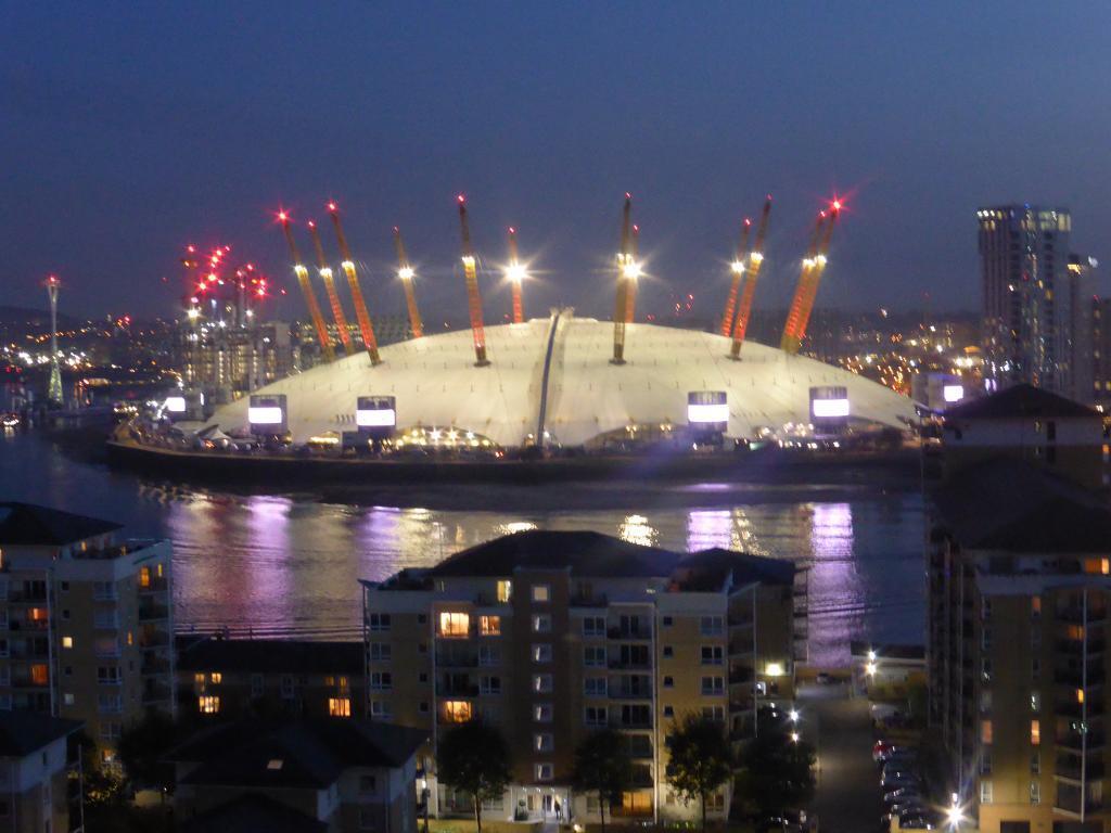 Main image of property: Elektron Tower, 12 Blackwall Way, Docklands, London, E14 9GF