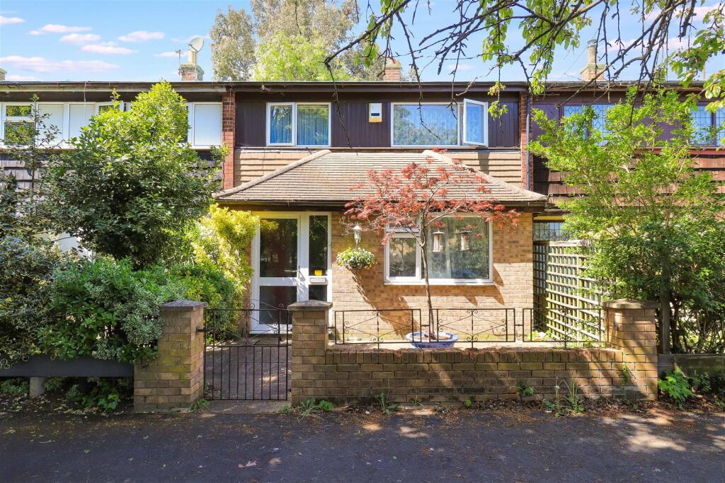 Main image of property: Lawrence Way, Cambridge