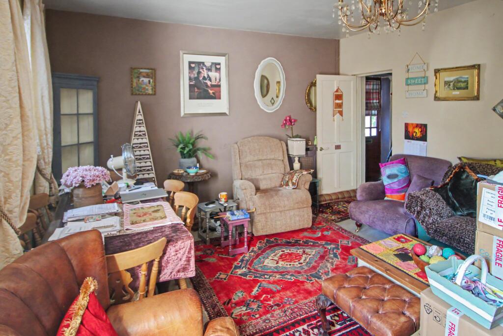 House in Bexhill-on-Sea, Pebsham - View 3