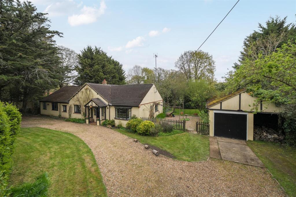 Main image of property: Maidenhead Road, Wokingham, Berkshire, RG40 5RH