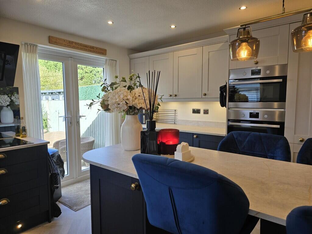 House in Middlewich, Cheshire East - More