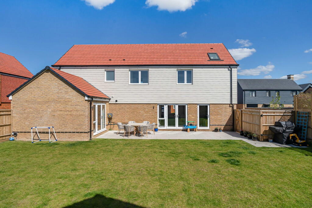 Main image of property: Exbury Crescent, Cranleigh, Surrey, GU6 8RE