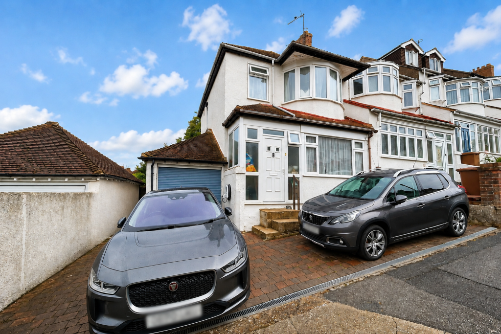 Main image of property: Cranleigh Gardens, Chatham
