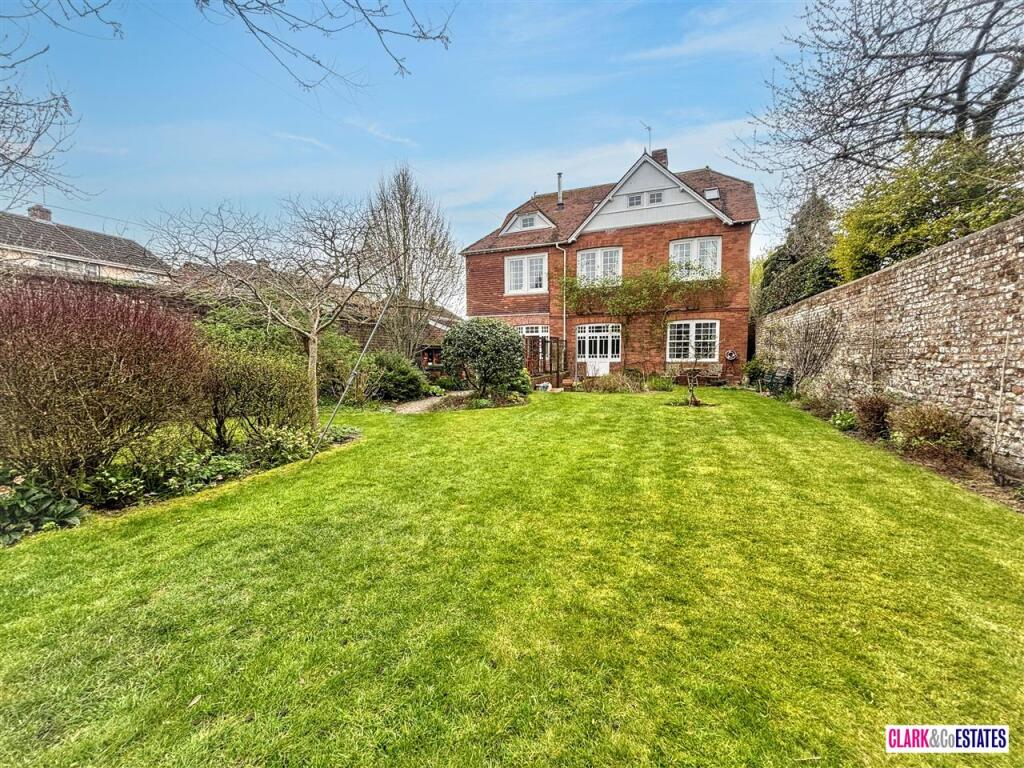 Main image of property: Station Road, Topsham