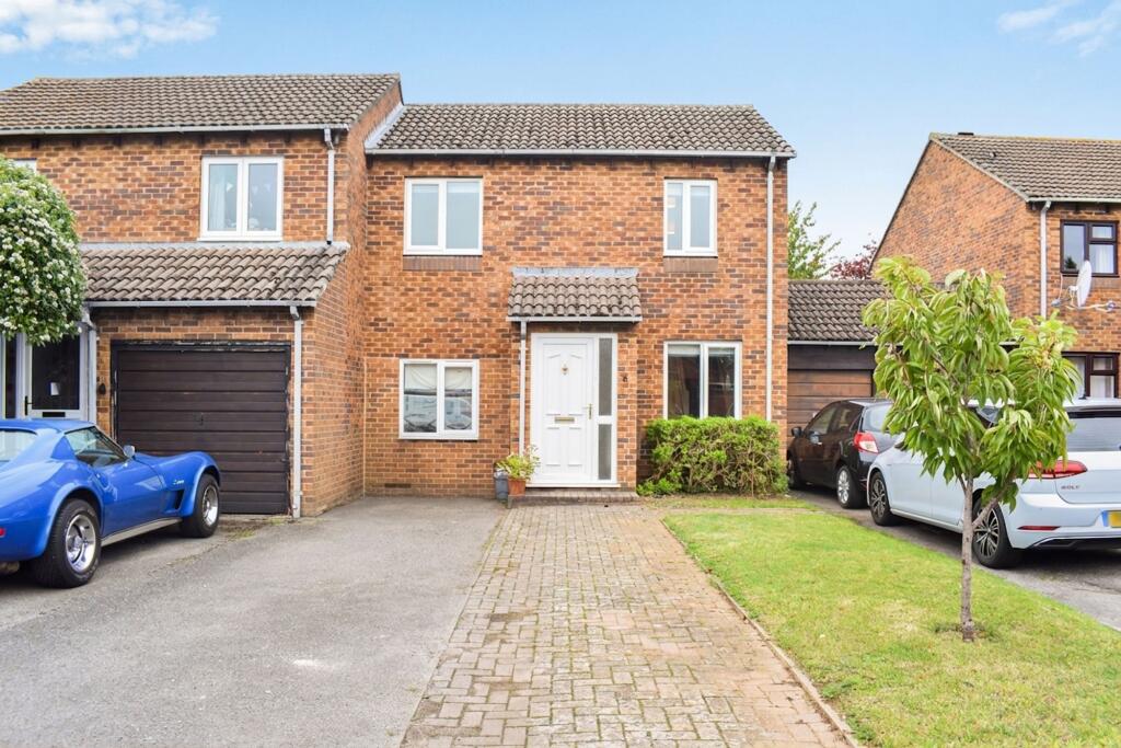 Flatford Place, Kidlington, OX5 photo 4