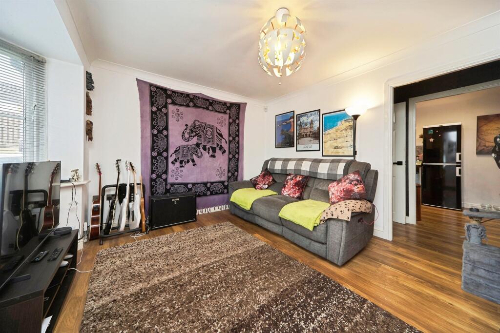 Bescot Way, Shipley photo 3