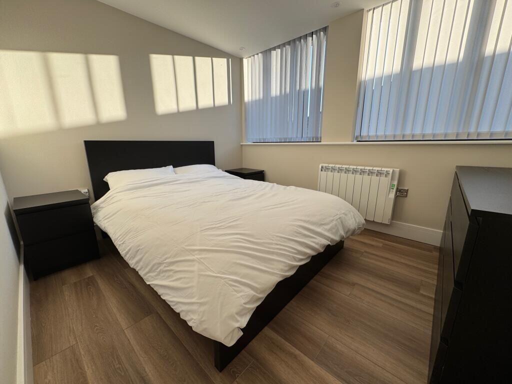 Apartment in Taunton, Firepool - View 2