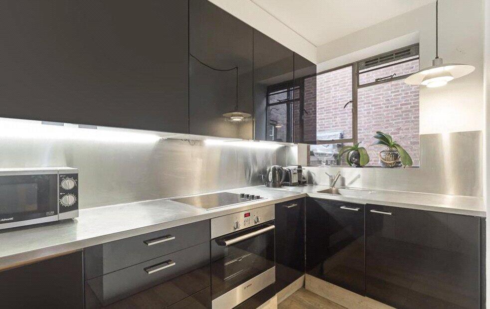 Apartment in London, City of Westminster - View 2