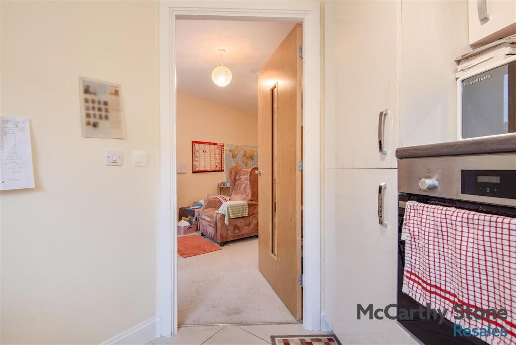 Apartment in Hereford - View 4