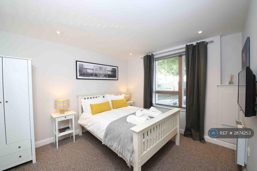 Main image of property: Bath Street, Nottingham, NG1