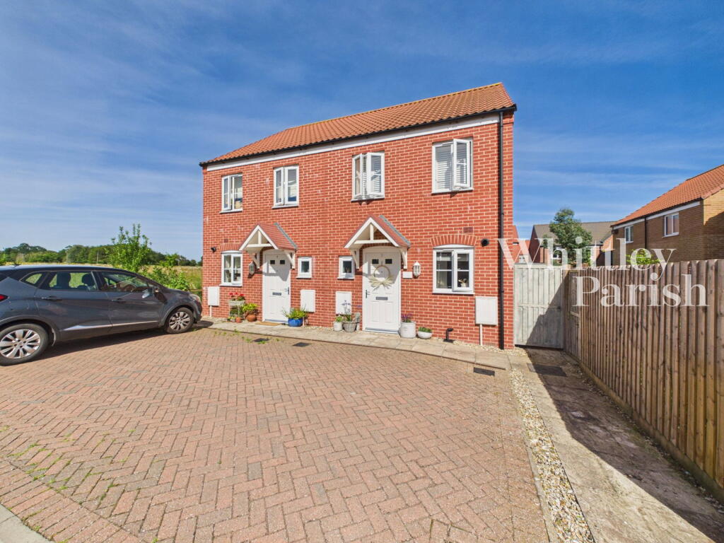 Main image of property: Bunting Drive, Diss IP22 4UH