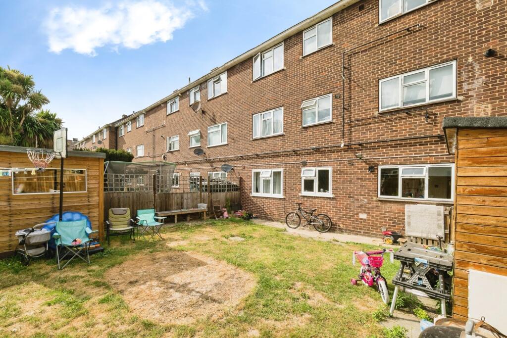 Main image of property: Stirling Close, Rainham, RM13