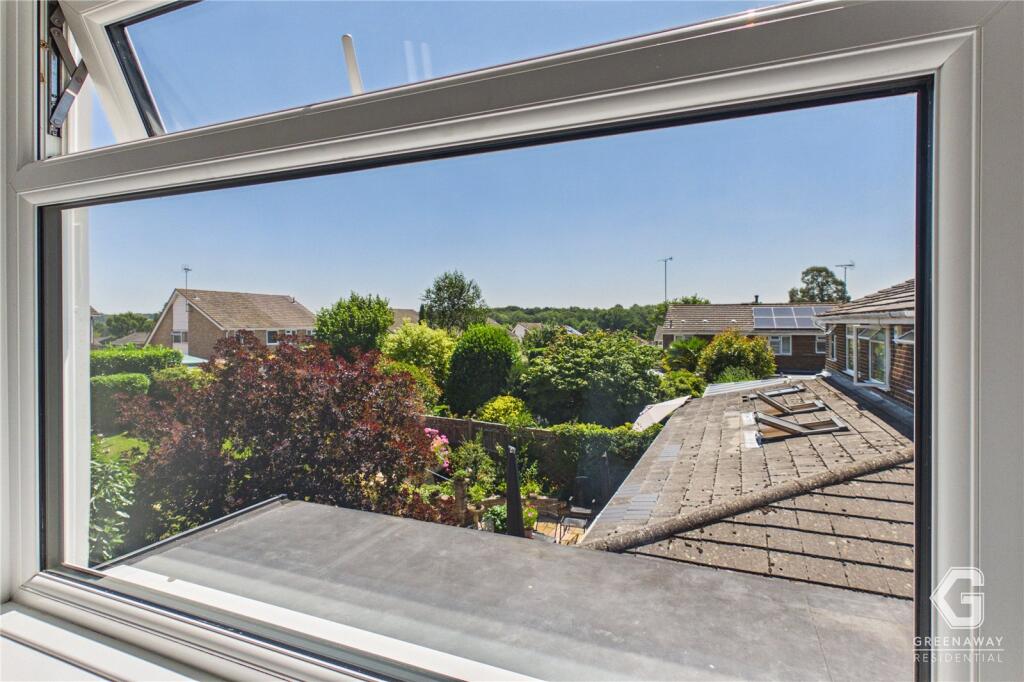 Hawarden Close, Crawley Down, Crawley, West Sussex, RH10 - View 5