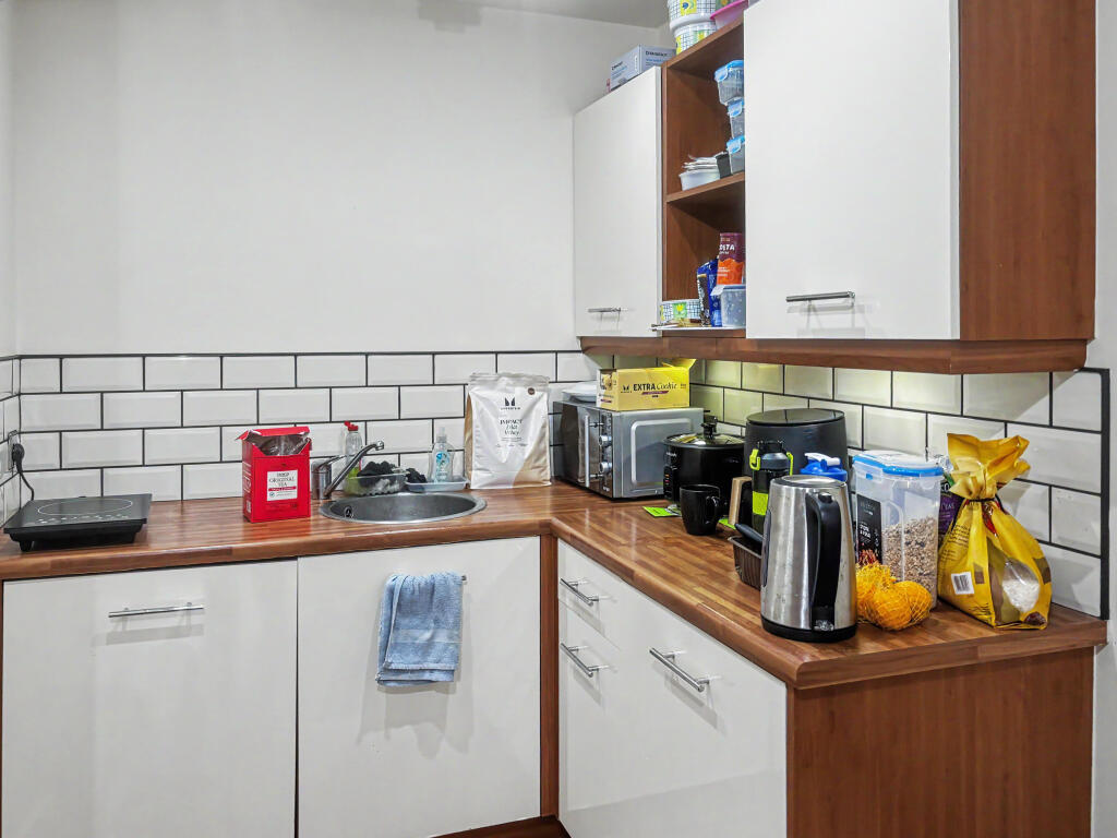 Apartment in Birmingham, West Midlands - More