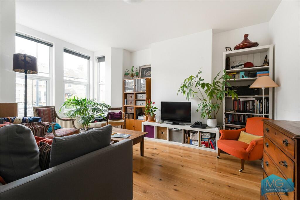 House in London - View 2