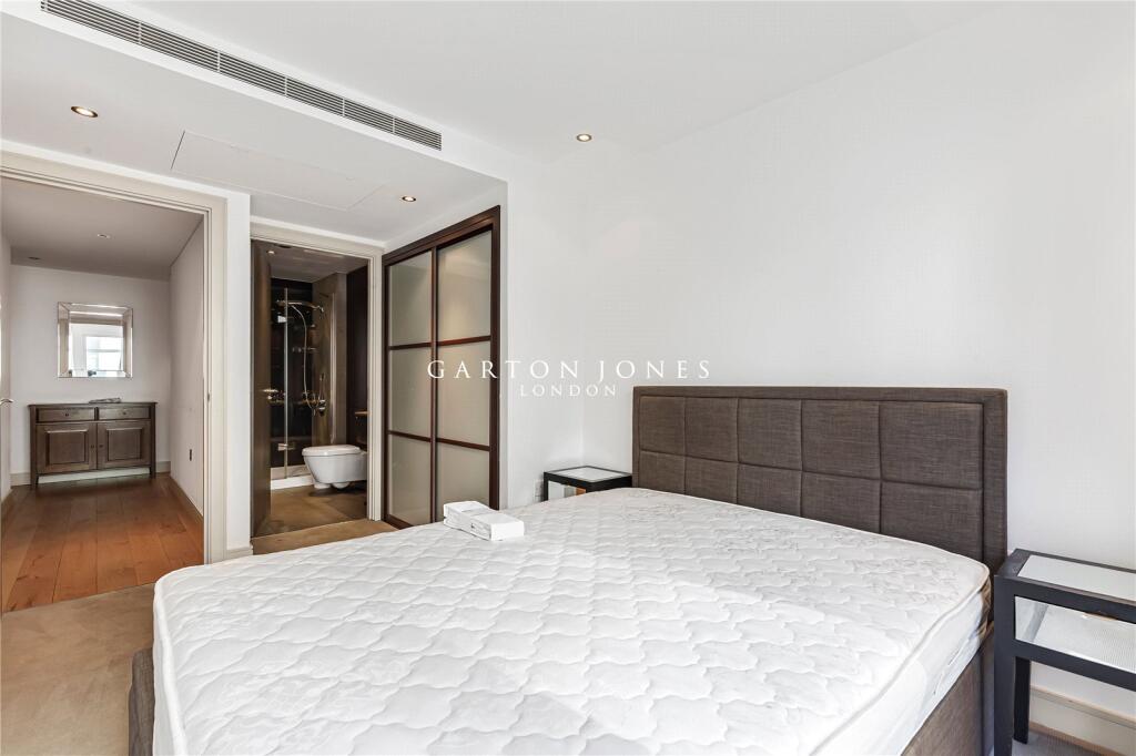 Apartment in London - View 5