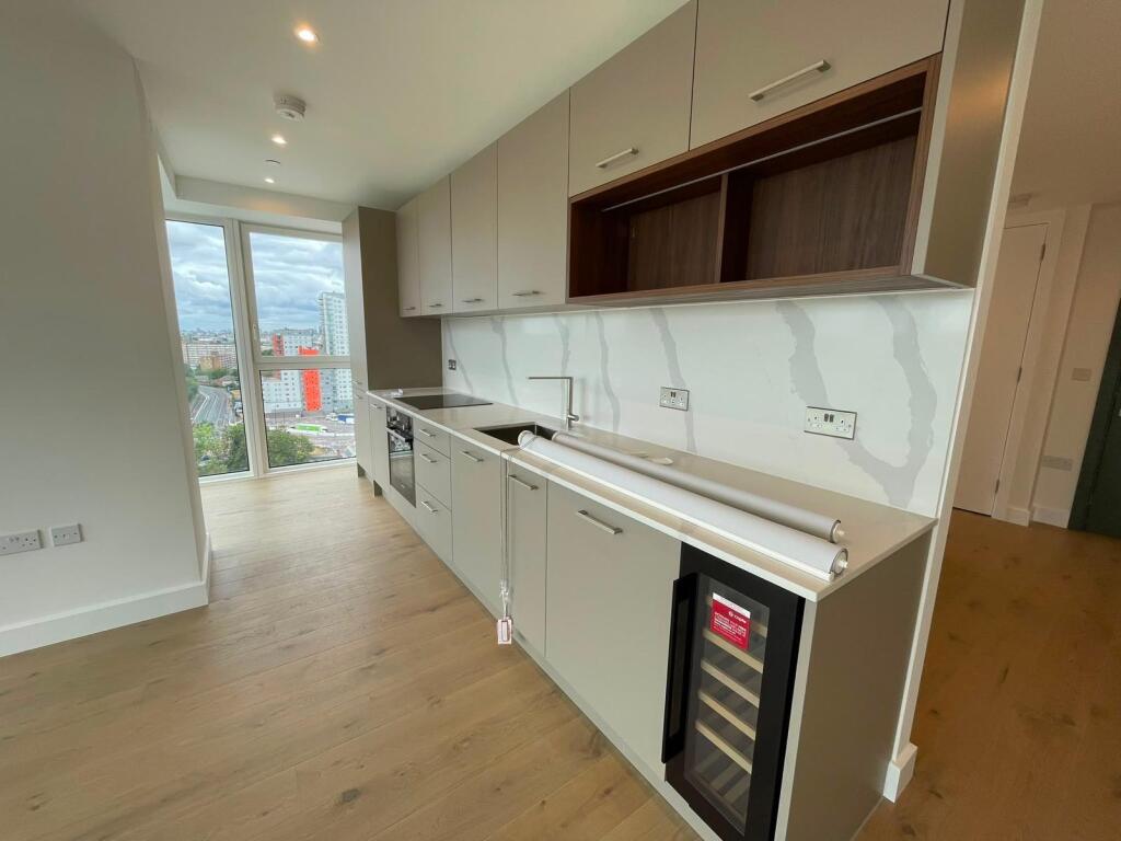 Apartment in London - View 3